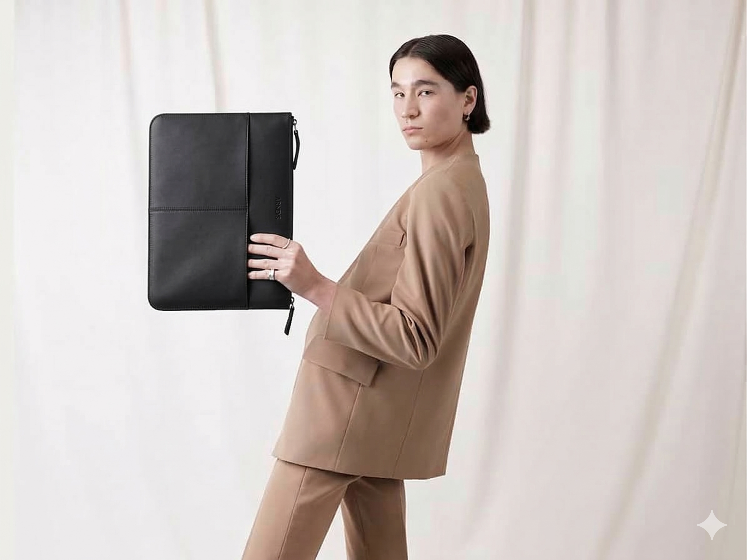 Laptop bag black L868 13''